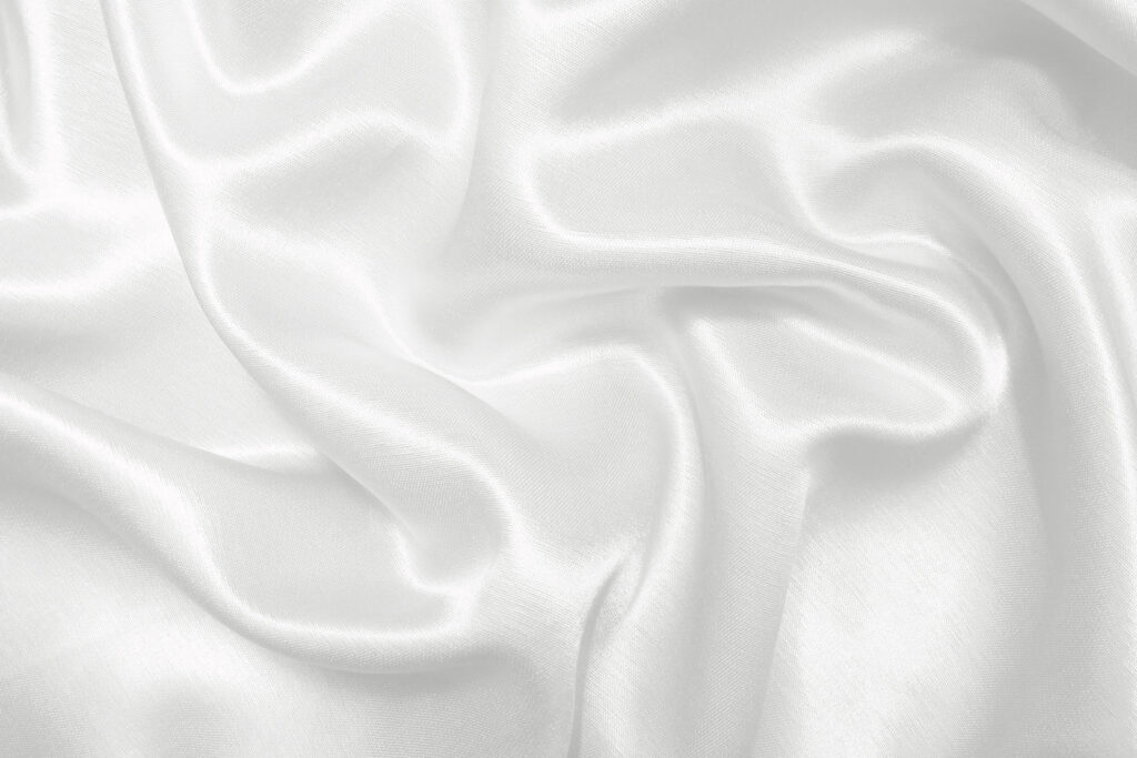 what-to-know-about-satin-sheets2